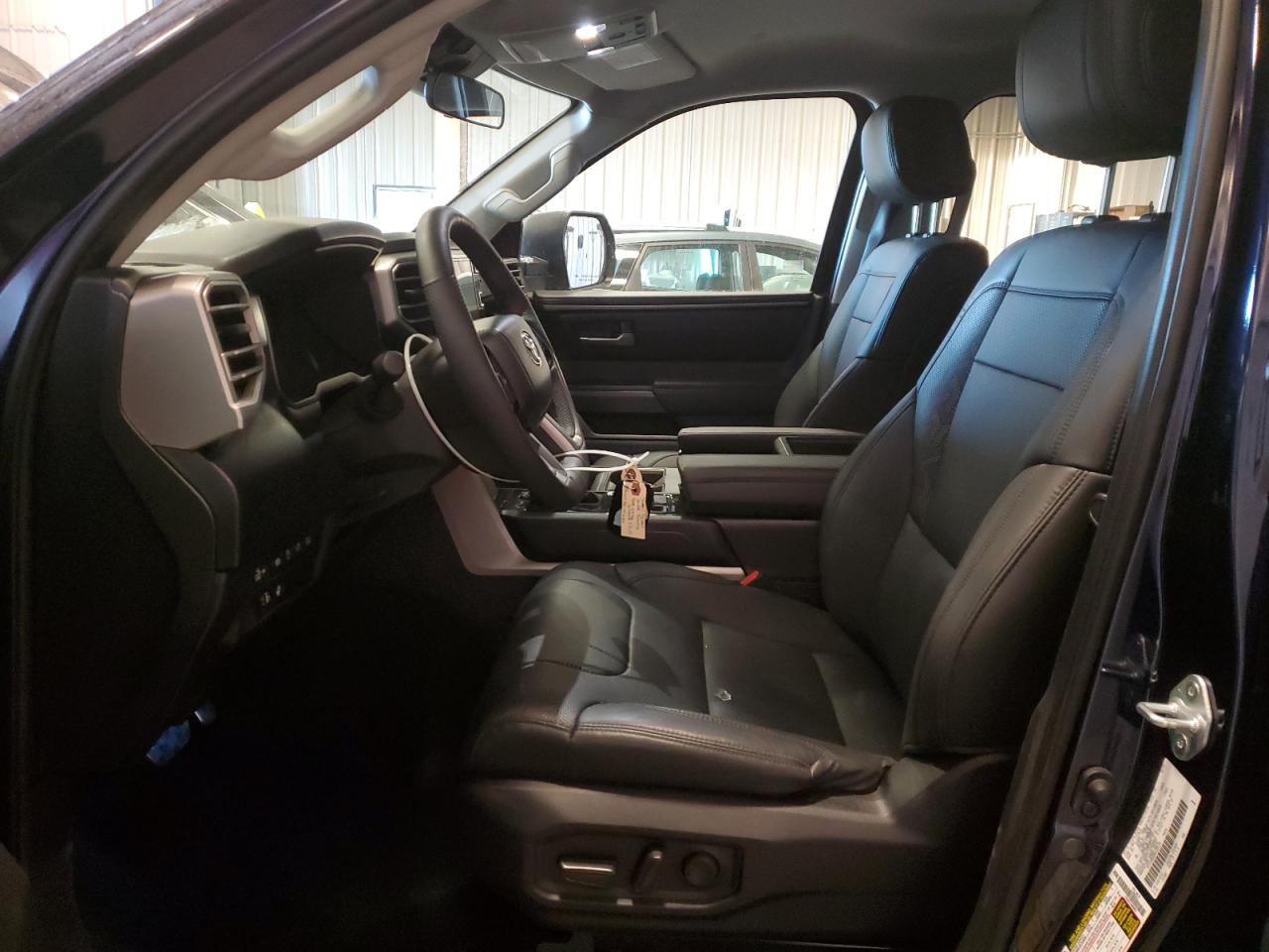 2024 Toyota Tundra Crewmax Sr VIN: 5TFLA5DB9RX185124 Lot: 43608195