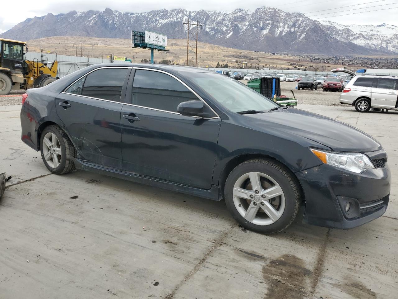 2014 Toyota Camry - Image 4