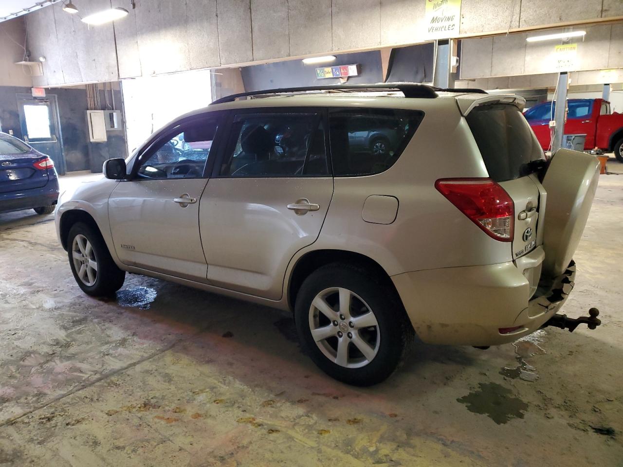 2007 Toyota RAV 4 - Image 2