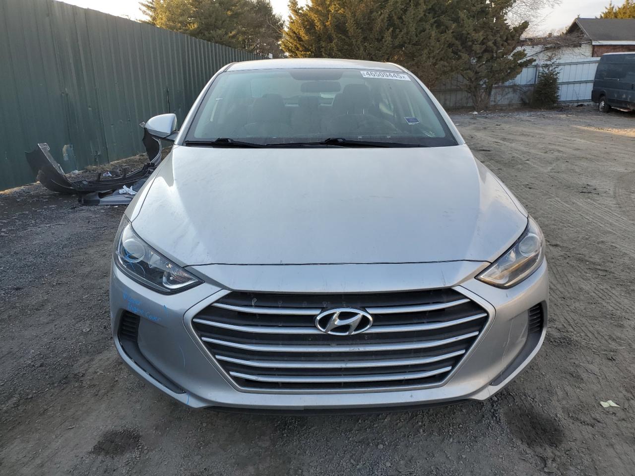 2018 Hyundai Elantra - Image 5