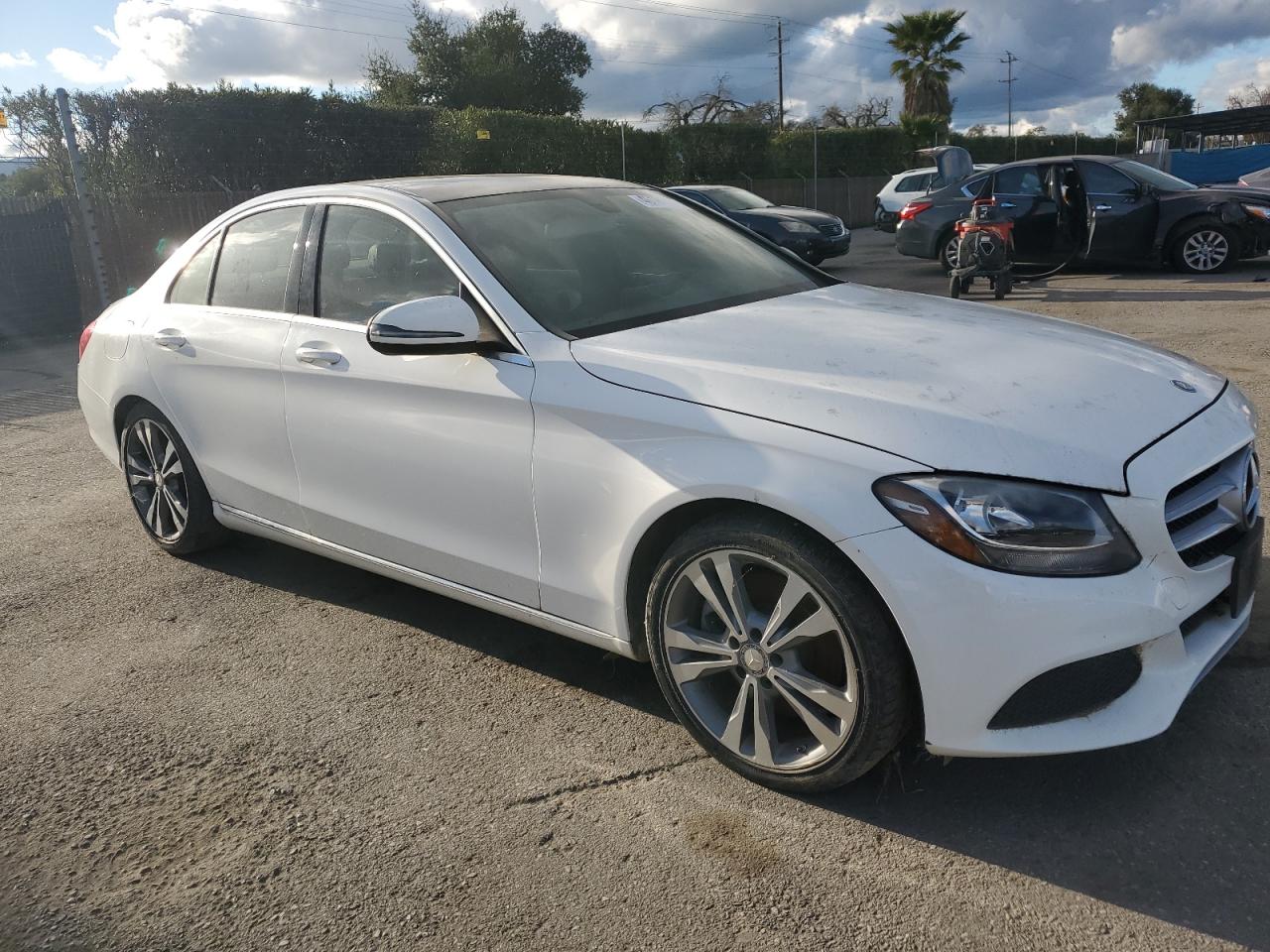 2016 Mercedes-Benz C-klasse - Image 4
