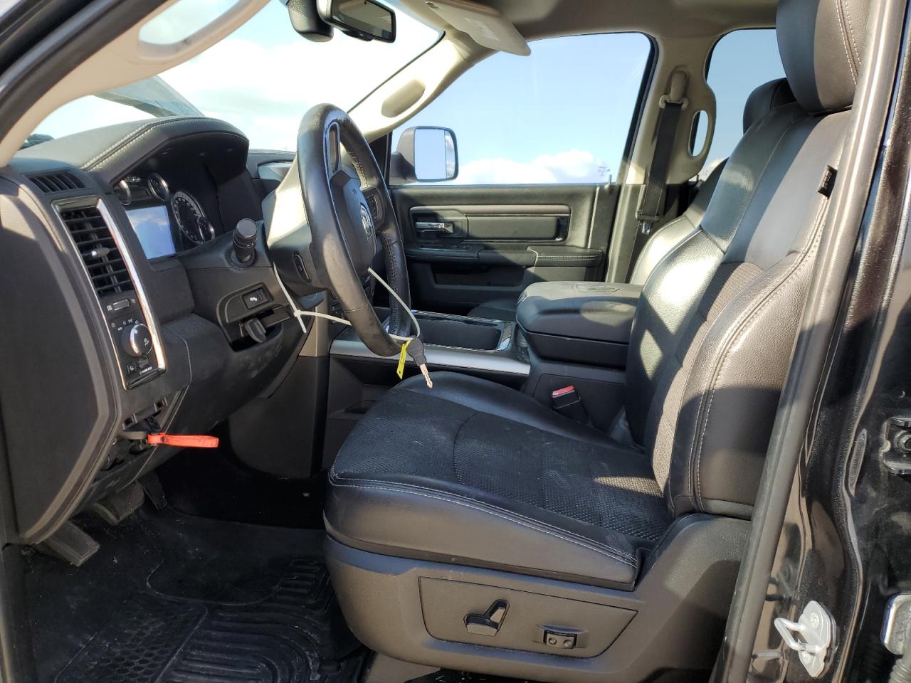 2016 RAM 1500 - Image 7