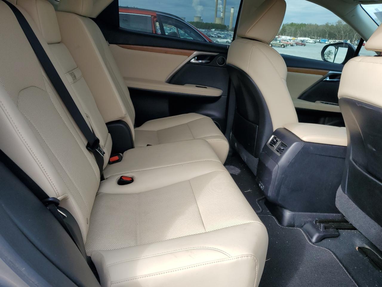 2022 Lexus RX - Image 11