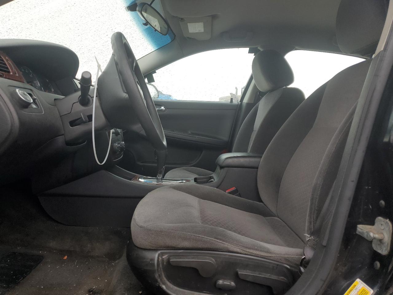2009 Chevrolet Impala - Image 7