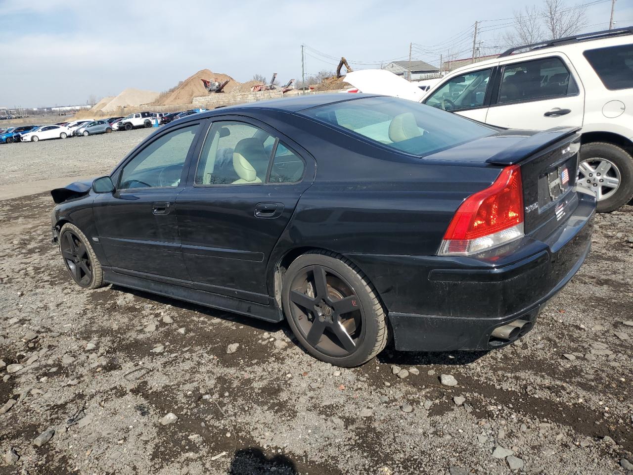 2005 Volvo S60 - Image 2
