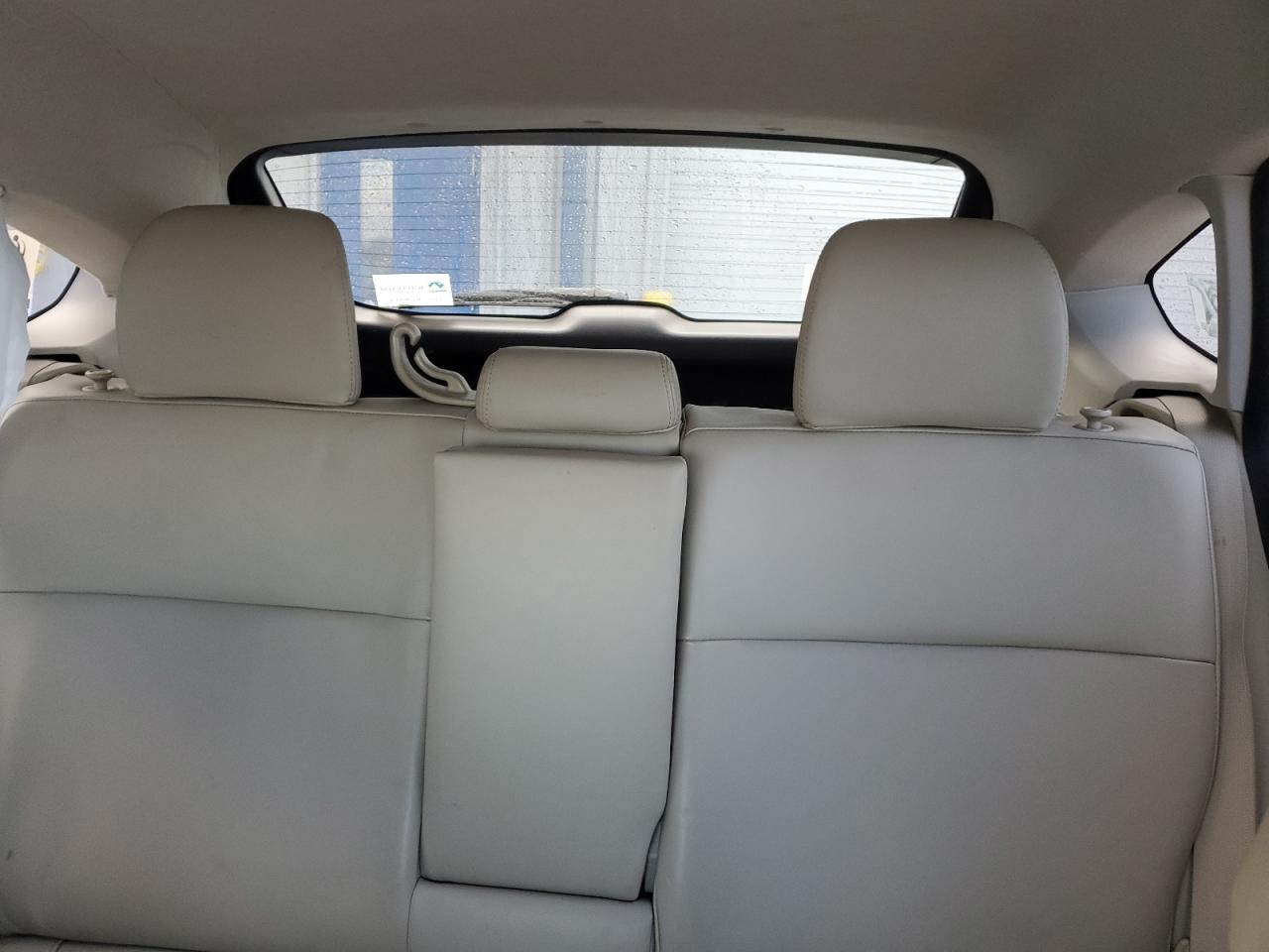 2014 Subaru XV - Image 10