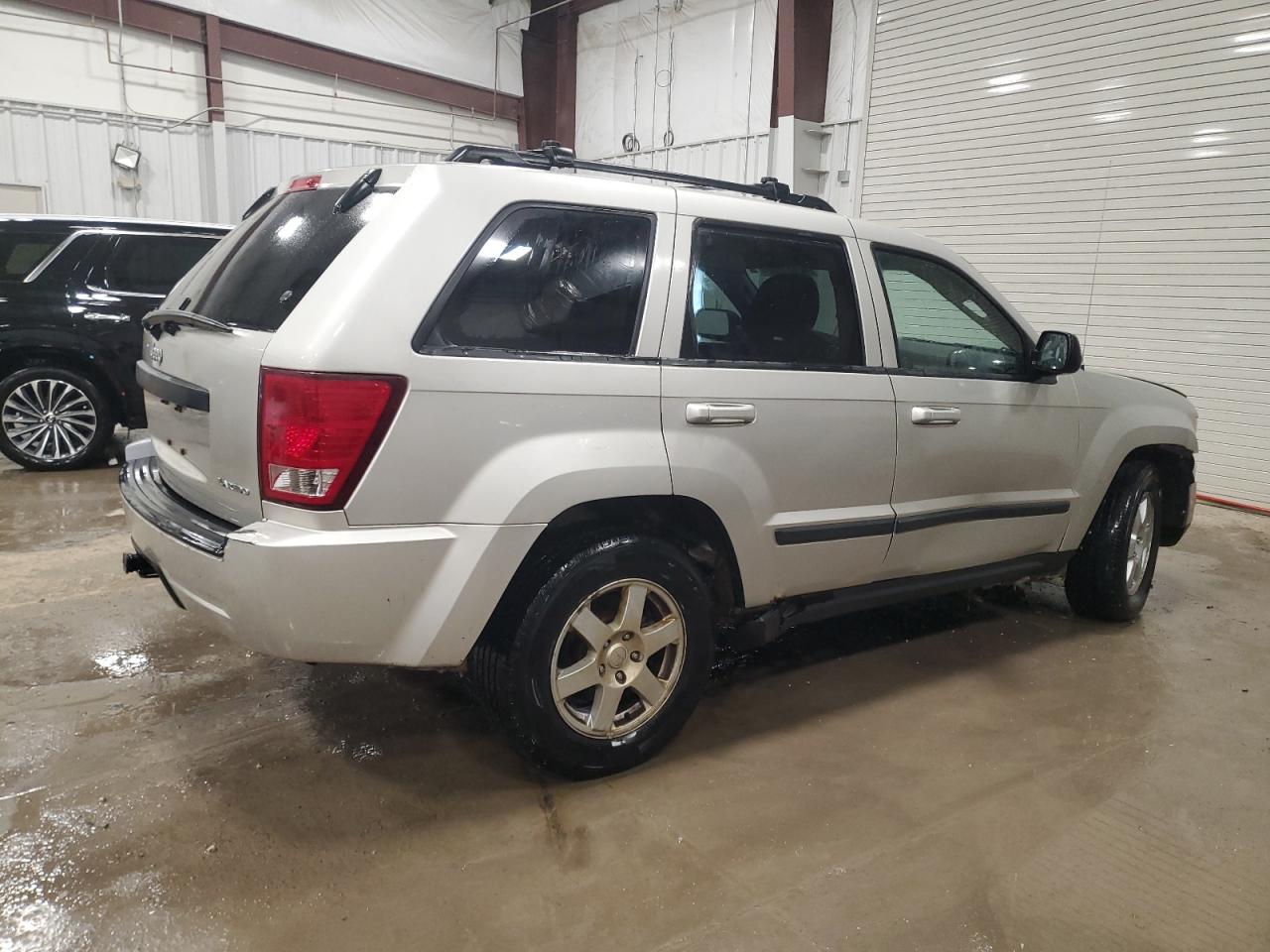 2009 Jeep Grand Cherokee - Image 3