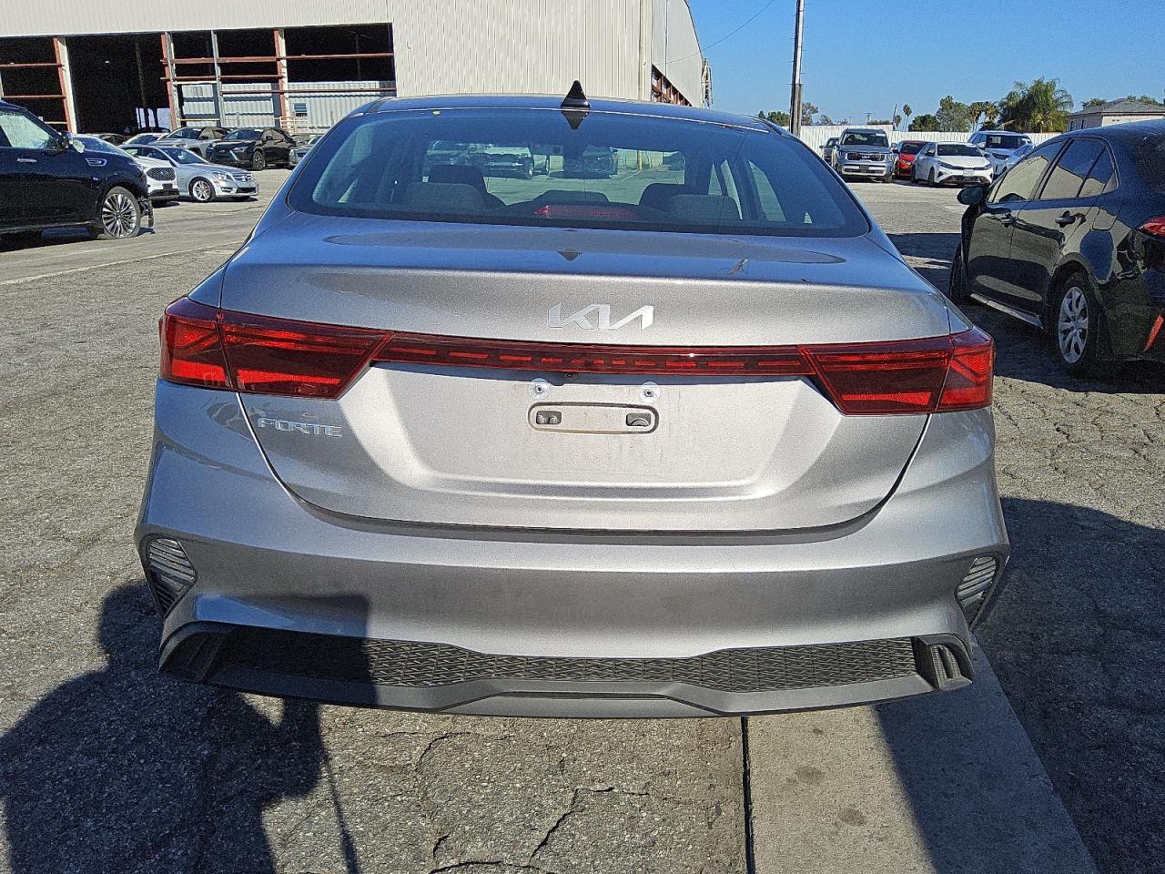 2024 Kia Forte - Image 6