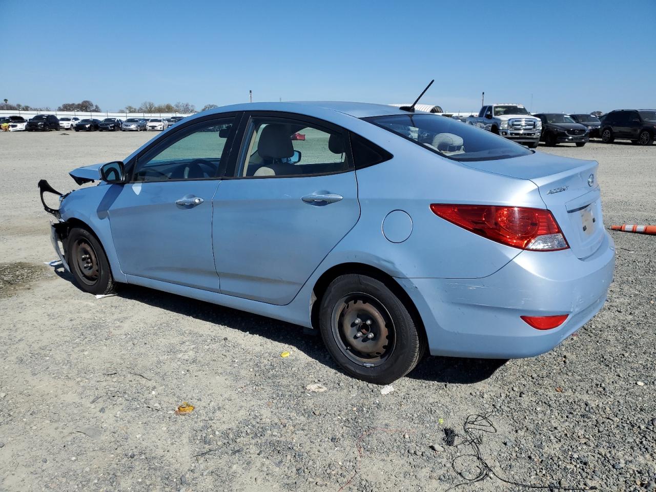 2013 Hyundai Accent - Image 2