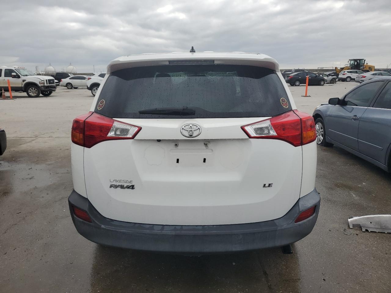 2015 Toyota RAV 4 - Image 6