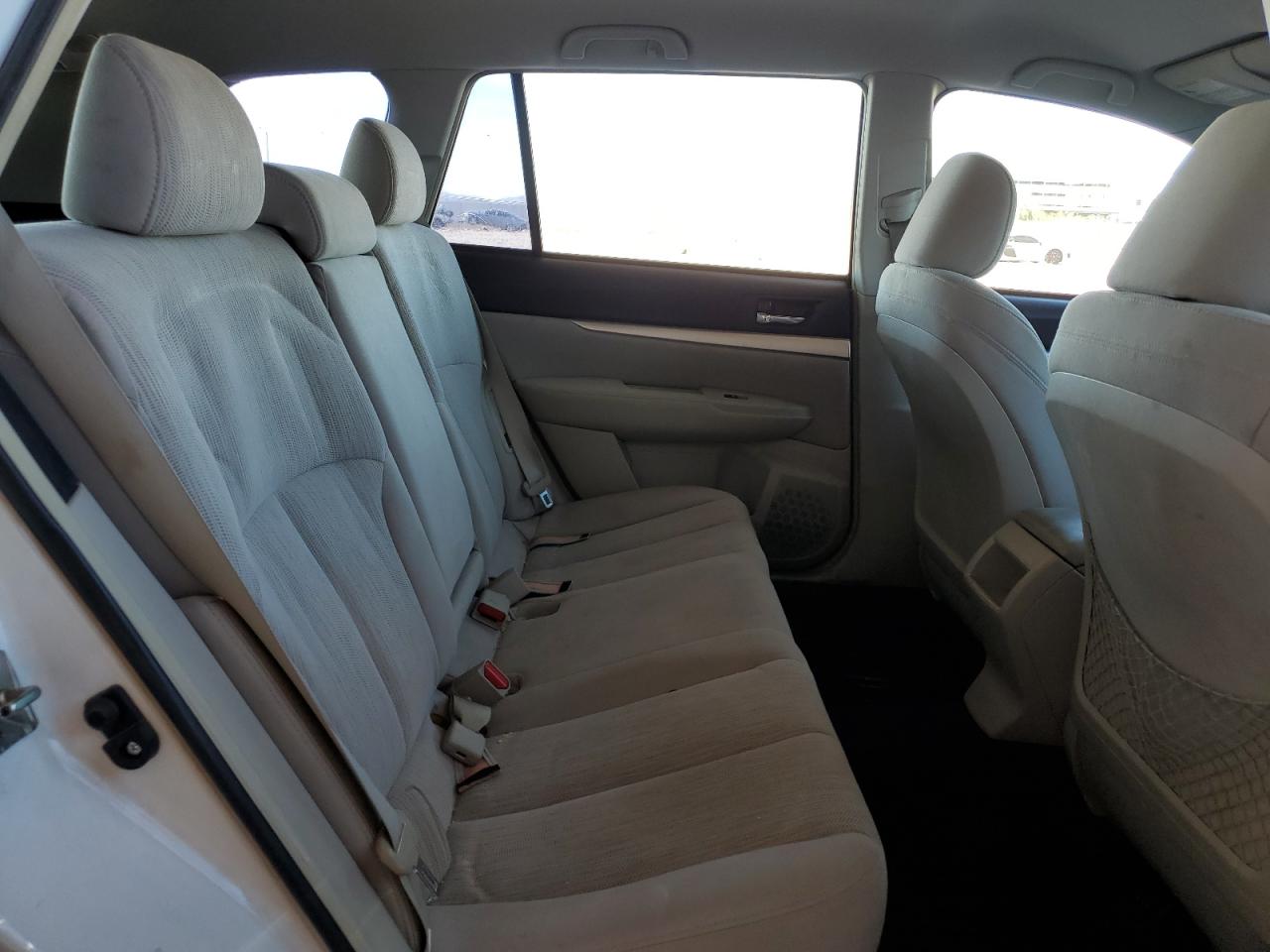 2013 Subaru Outback - Image 11