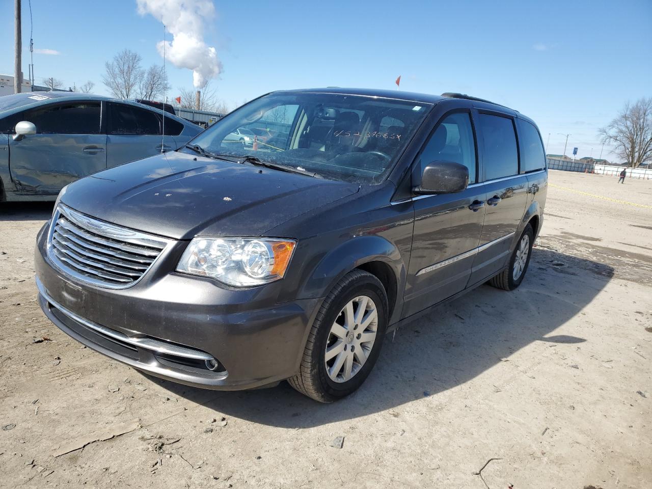 2016 Chrysler Town & Country - Image 1