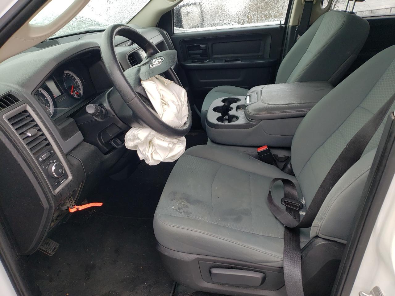 2015 RAM 1500 - Image 7