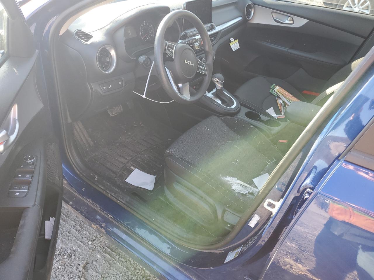 2024 Kia Forte - Image 8