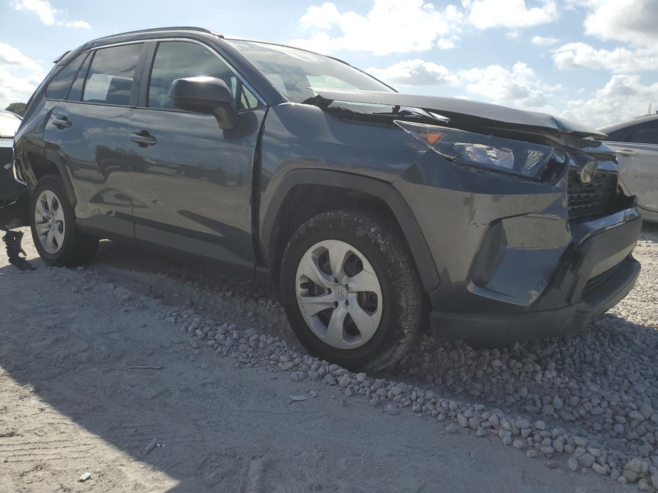 2019 Toyota RAV 4 - Image 4