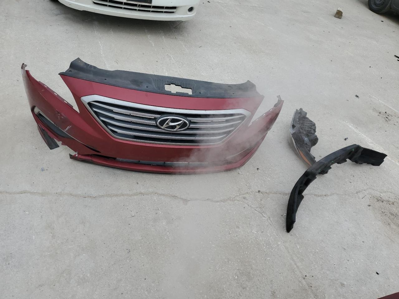2015 Hyundai Sonata - Image 12