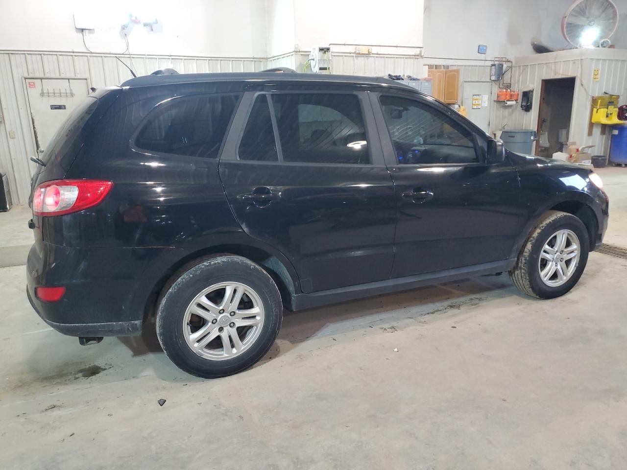 2012 Hyundai Santa Fe - Image 3