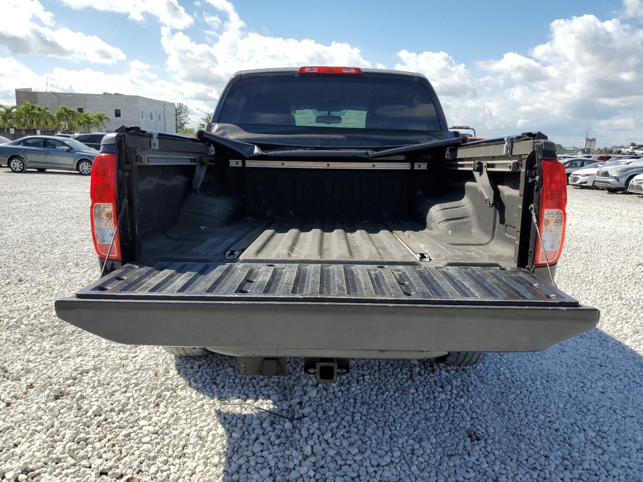 2014 Nissan Navara (Frontier) - Image 6
