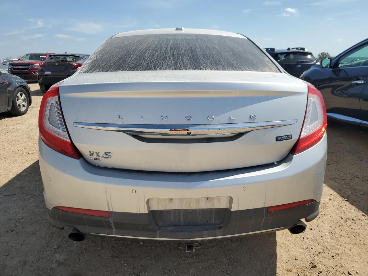 2015 Lincoln MKS - Image 6
