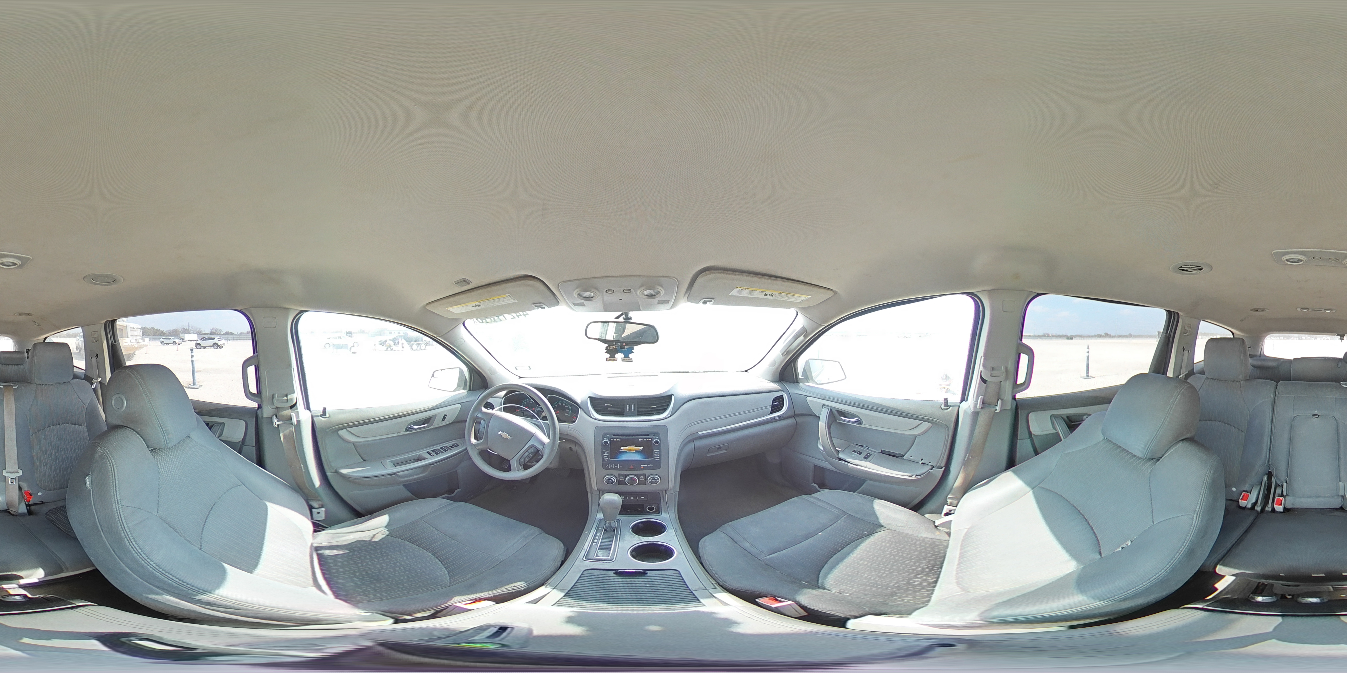 2014 Chevrolet Traverse - Image 14