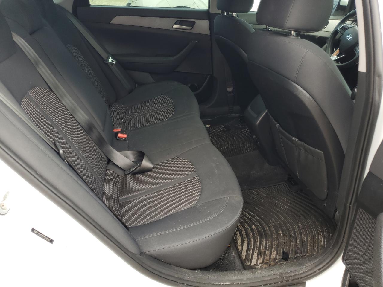 2018 Hyundai Sonata - Image 10