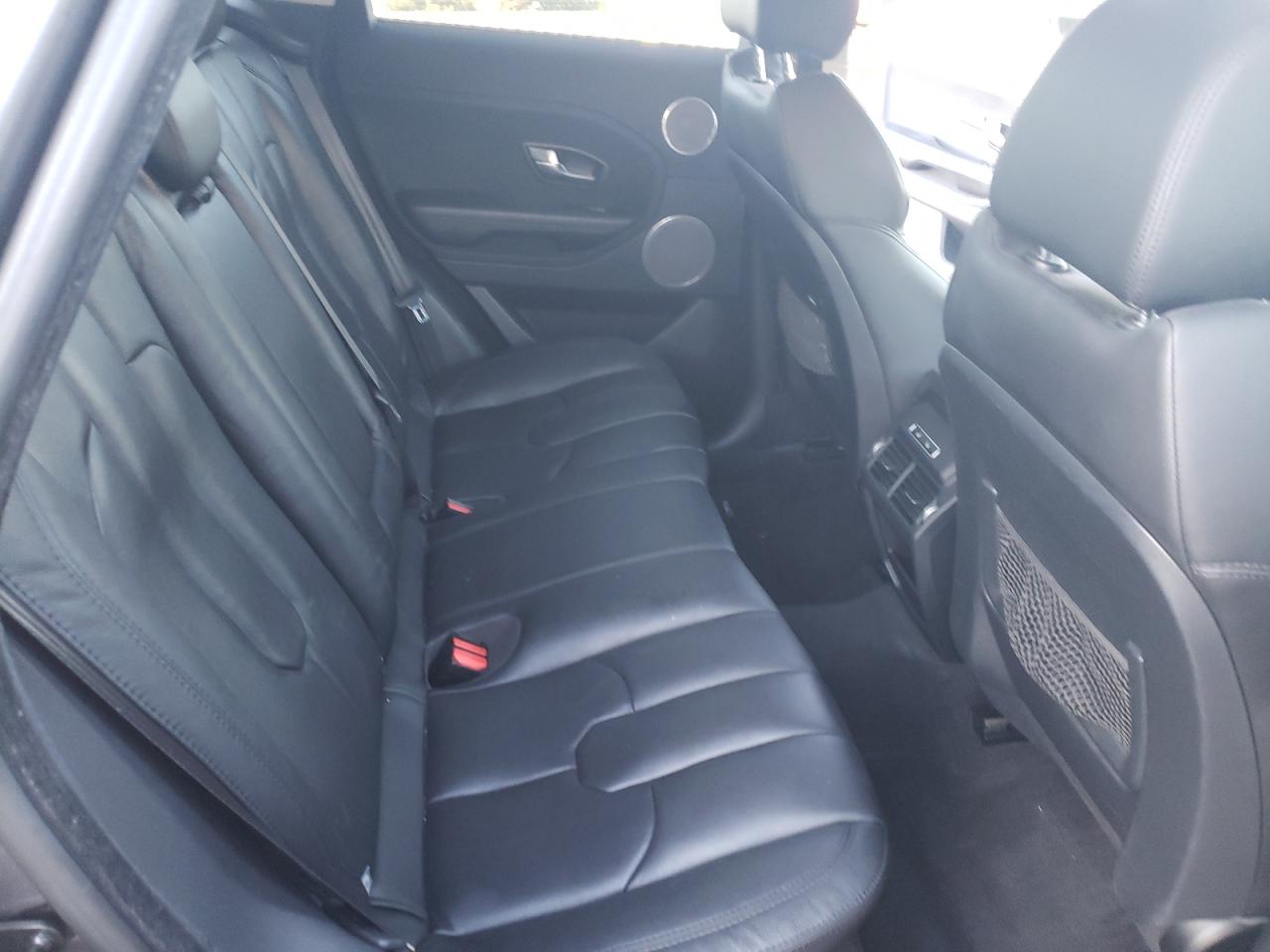 2015 Land Rover Range Rover - Image 11