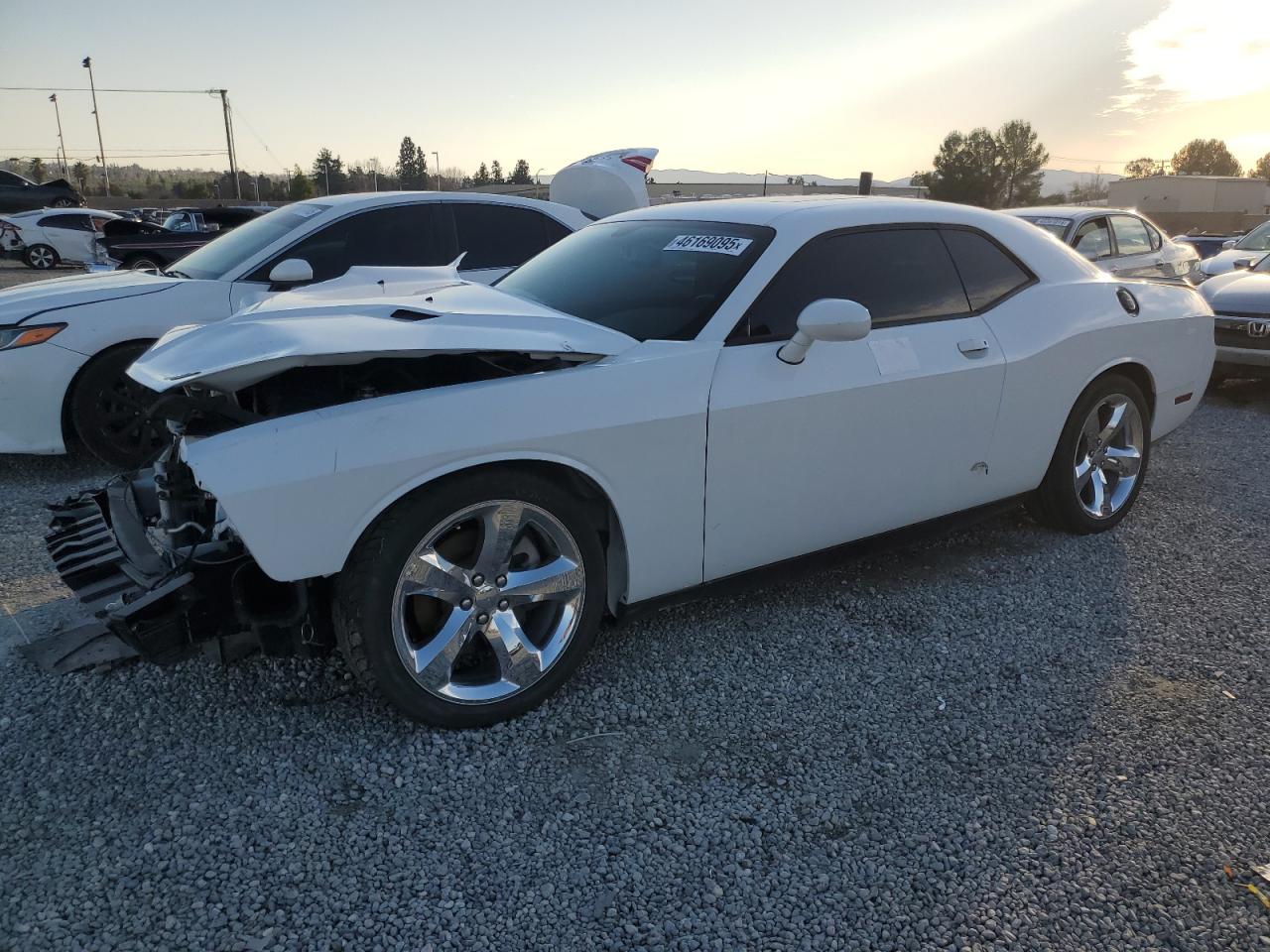2014 Dodge Challenger Sxt for Sale in Mentone, CA - Front End