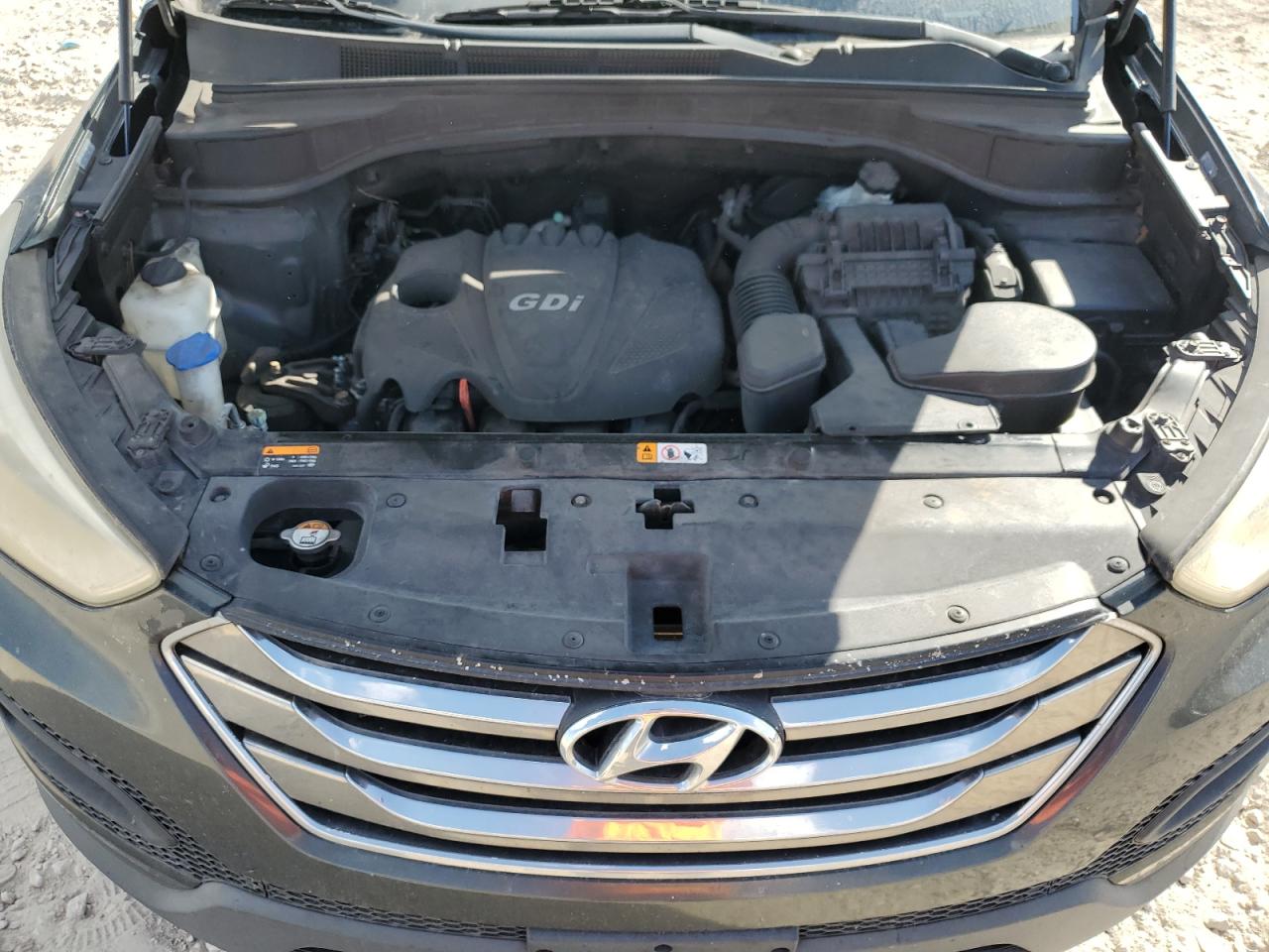 2013 Hyundai Santa Fe - Image 12