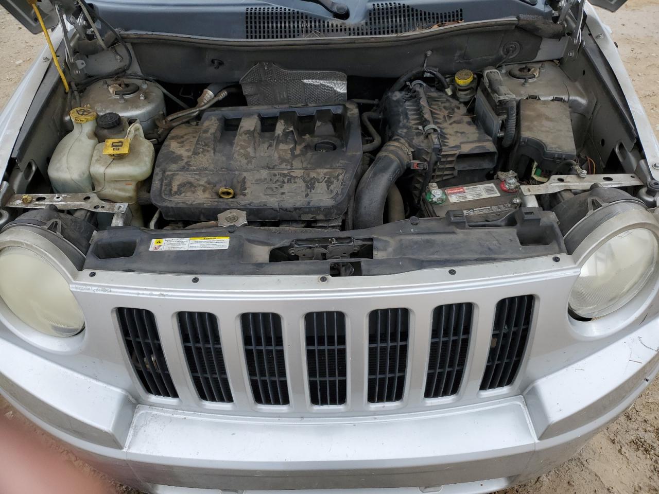 2007 Jeep Compass - Image 13
