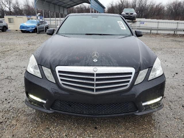 Sedans MERCEDES-BENZ E-CLASS 2012 Czarny