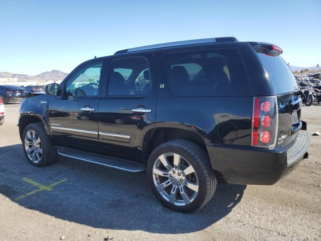  GMC YUKON 2012 Чорний