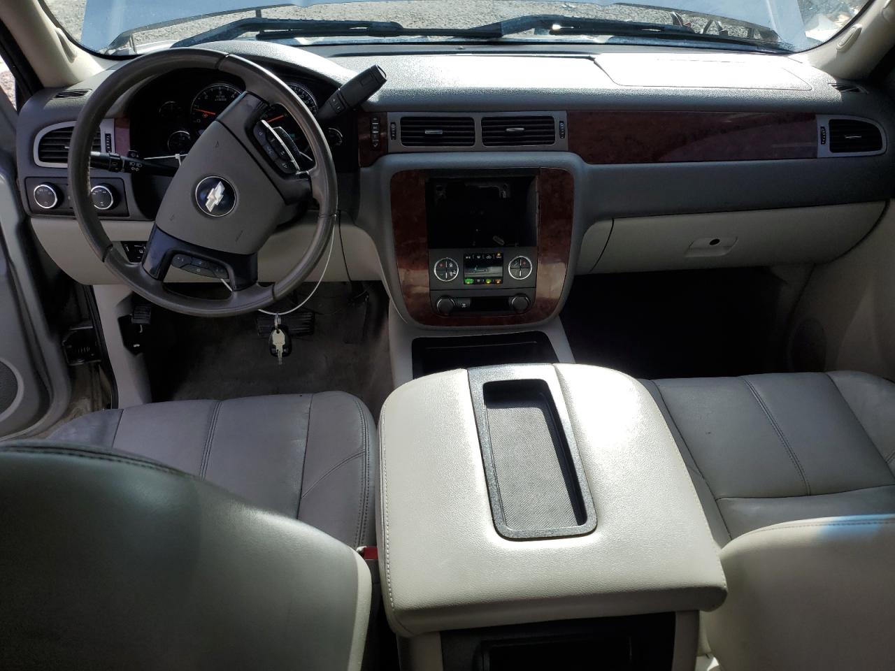 2010 Chevrolet Silverado - Image 8