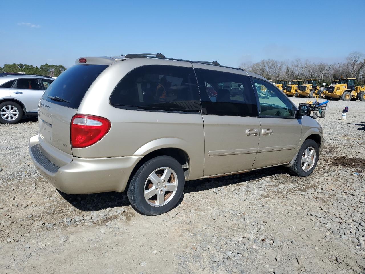 2005 Dodge Caravan - Image 3