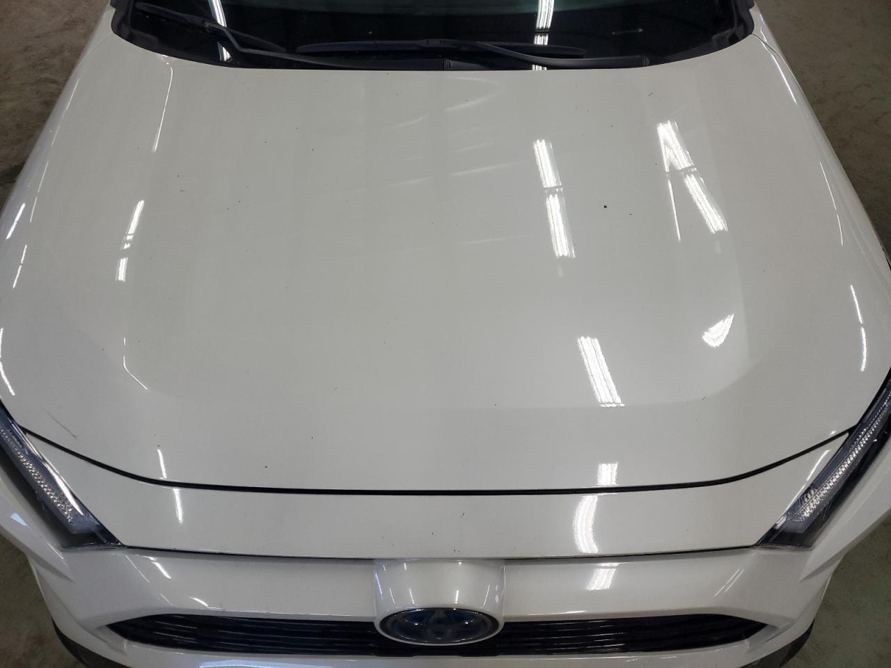 2022 Toyota RAV 4 - Image 12