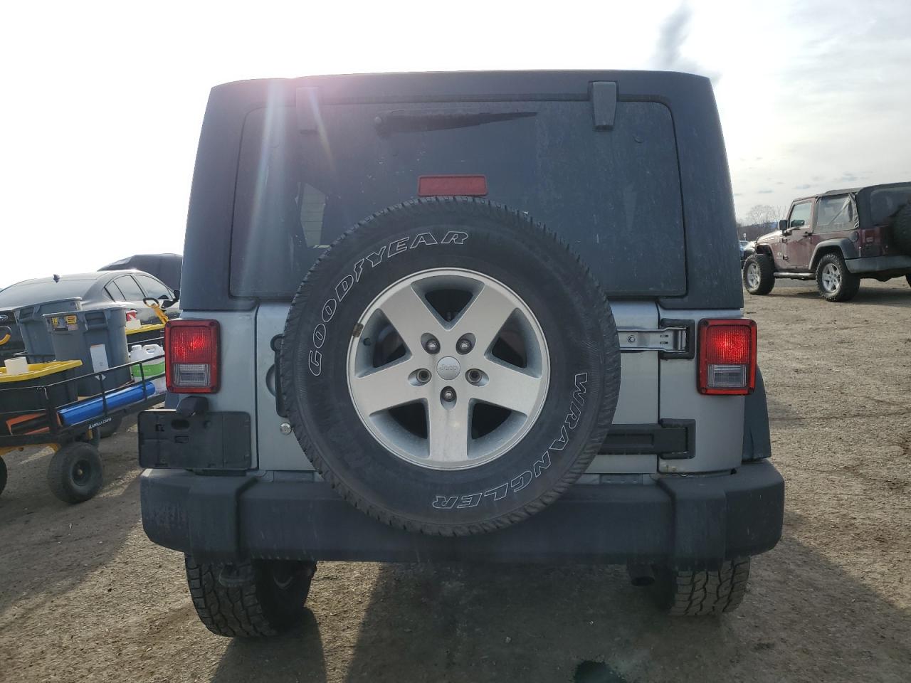 2013 Jeep Wrangler - Image 6