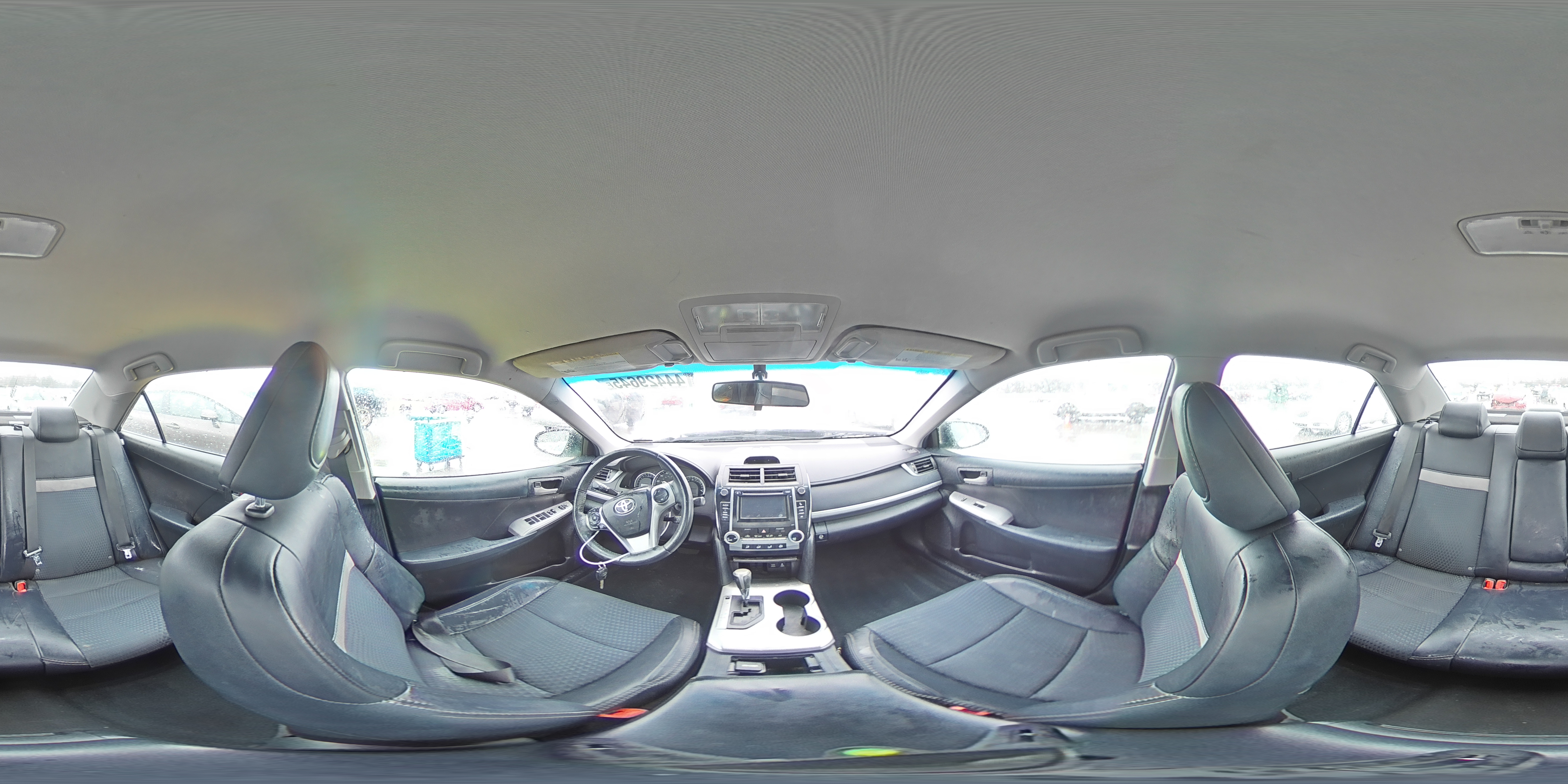 2012 Toyota Camry - Image 13