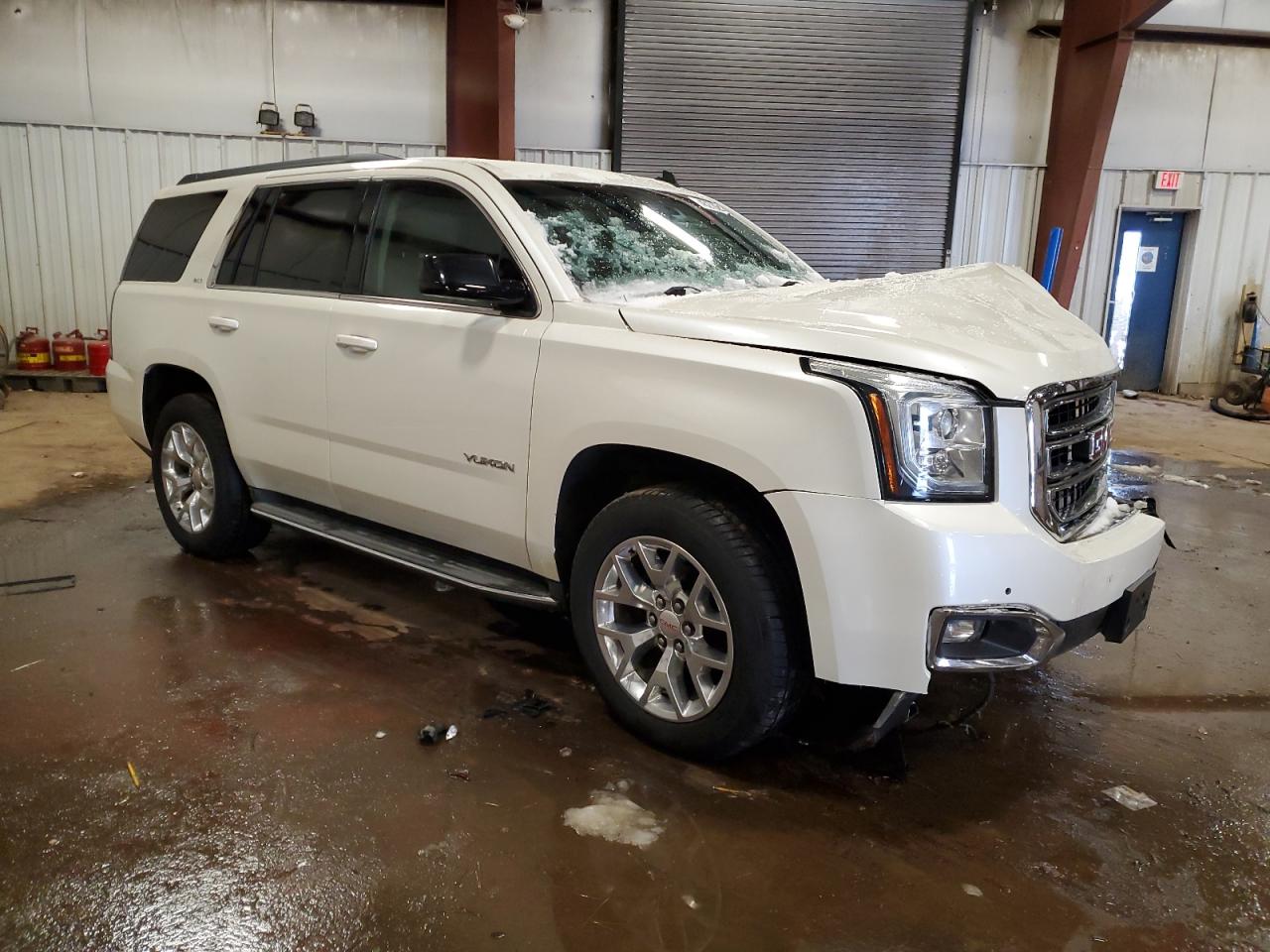 2015 GMC Yukon - Image 4