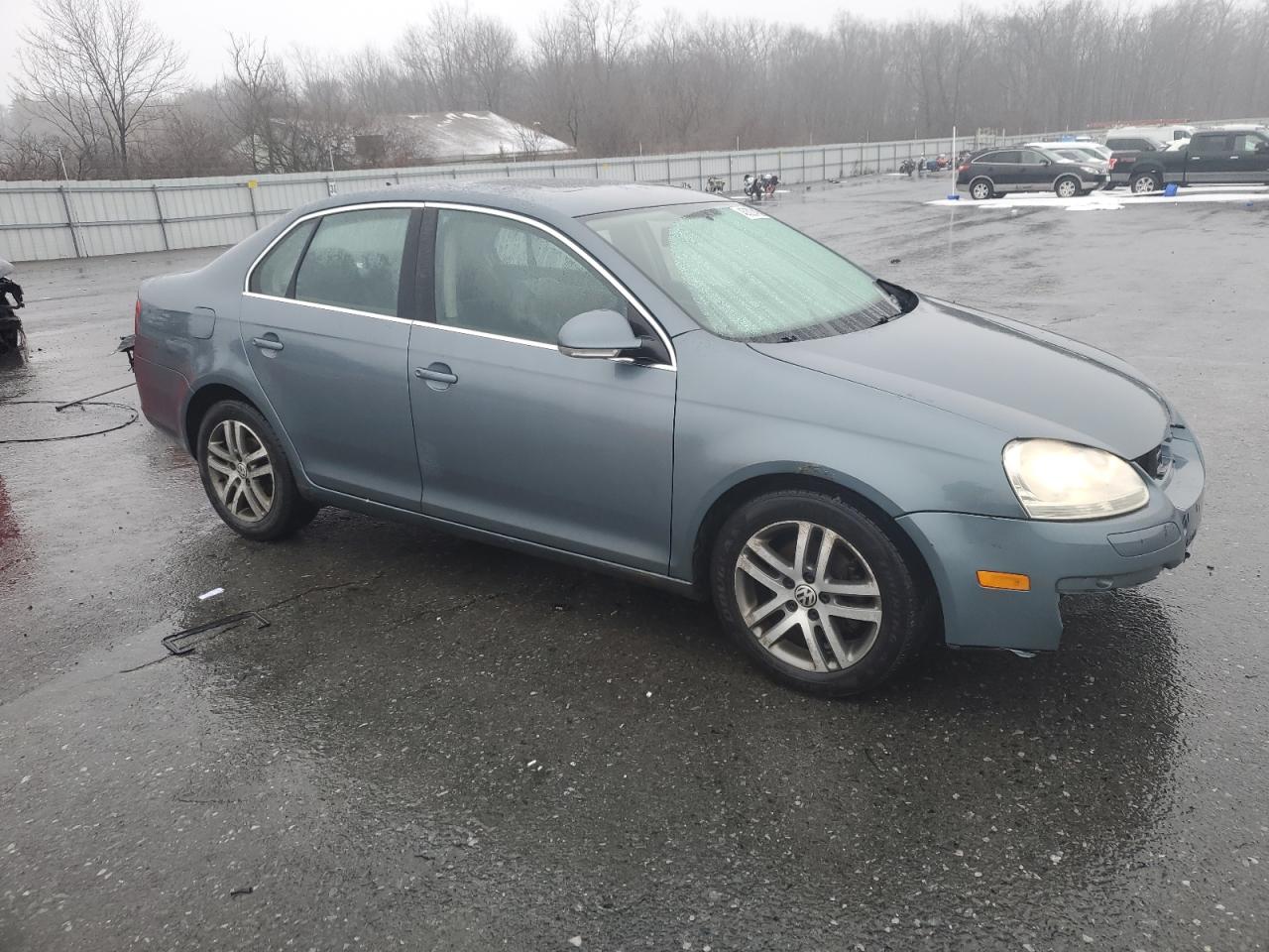 2006 Volkswagen Jetta - Image 4