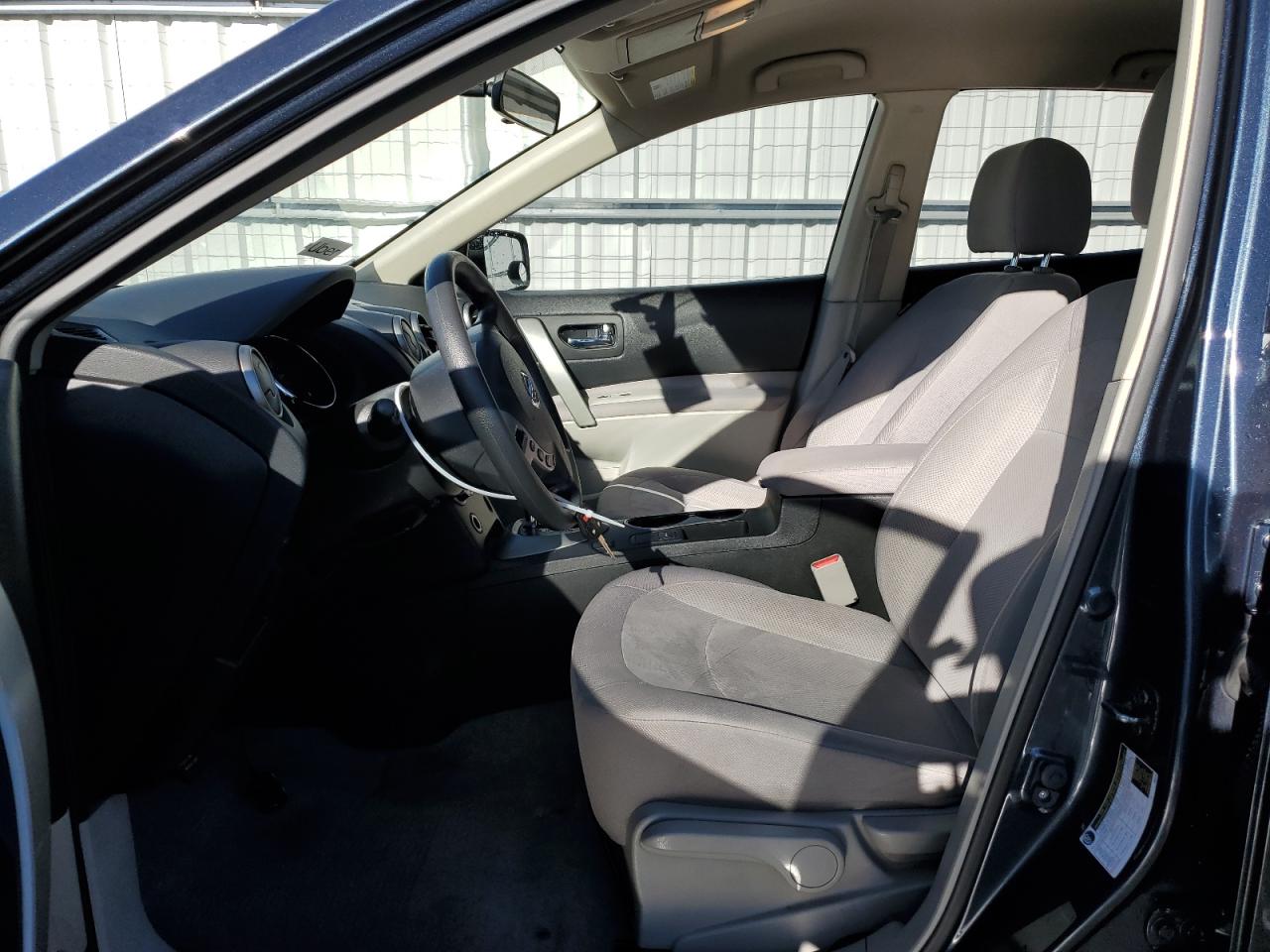 2015 Nissan Rogue - Image 7