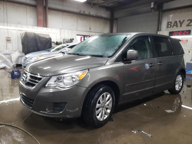 2010 Volkswagen Routan Se