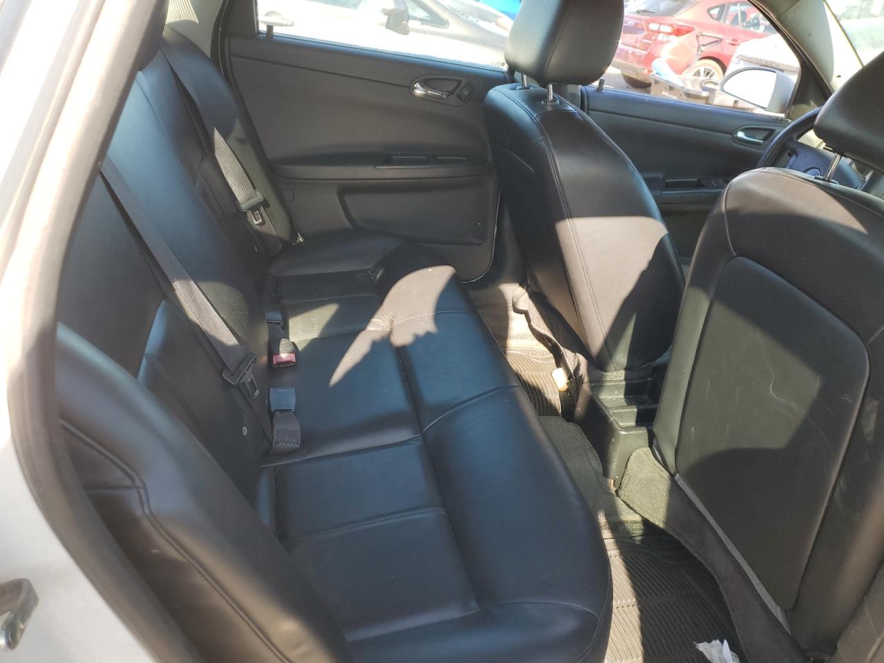 2012 Chevrolet Impala - Image 10