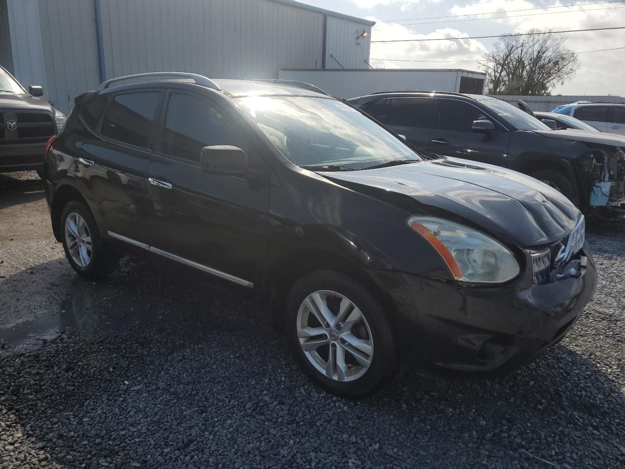 2013 Nissan Rogue - Image 4