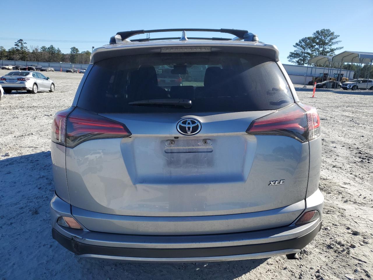 2017 Toyota RAV 4 - Image 6