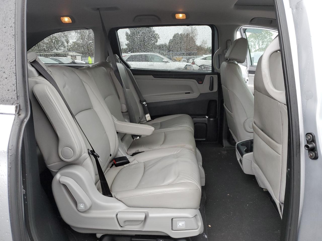 2019 Honda Odyssey - Image 11