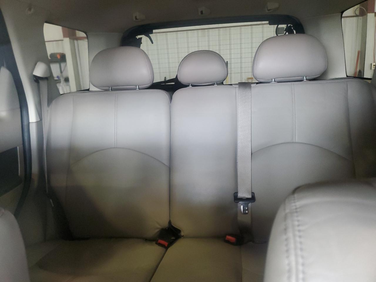 2009 Mercury Mariner - Image 10