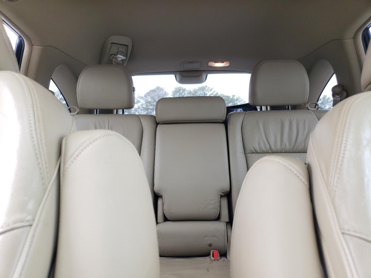 2011 Honda CR-V - Image 10