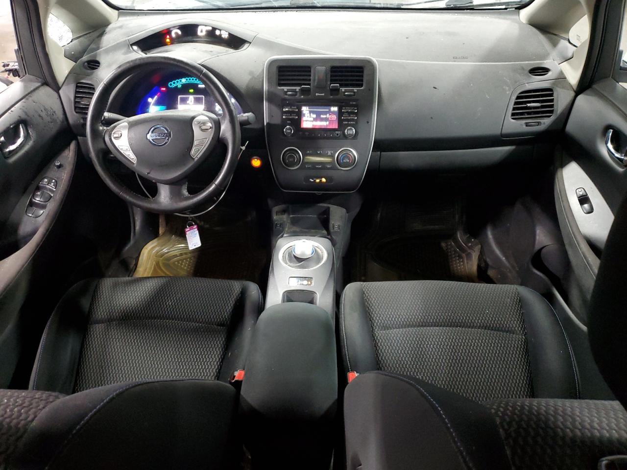 2015 Nissan Leaf - Image 8