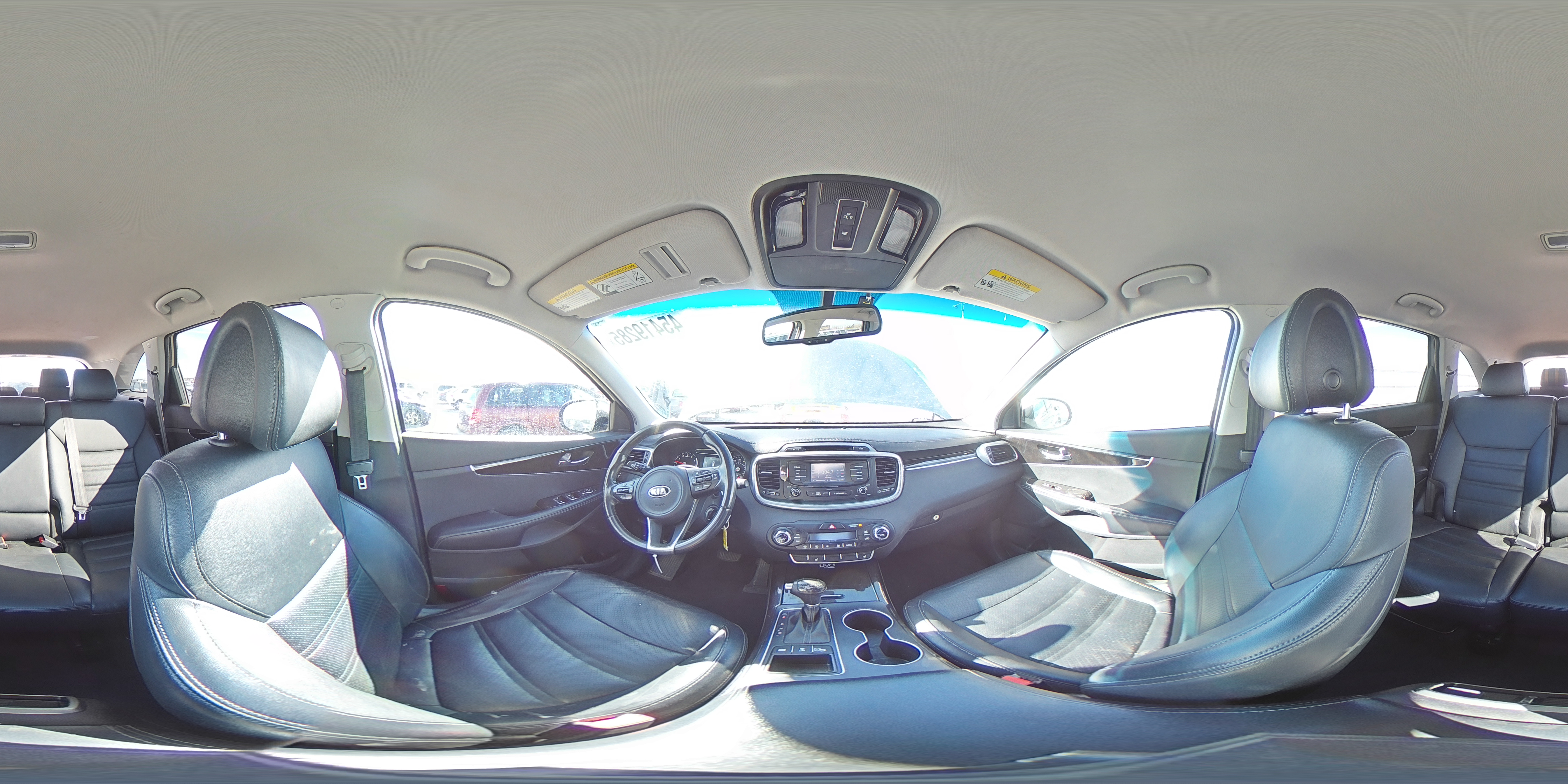 2016 Kia Sorento - Image 15