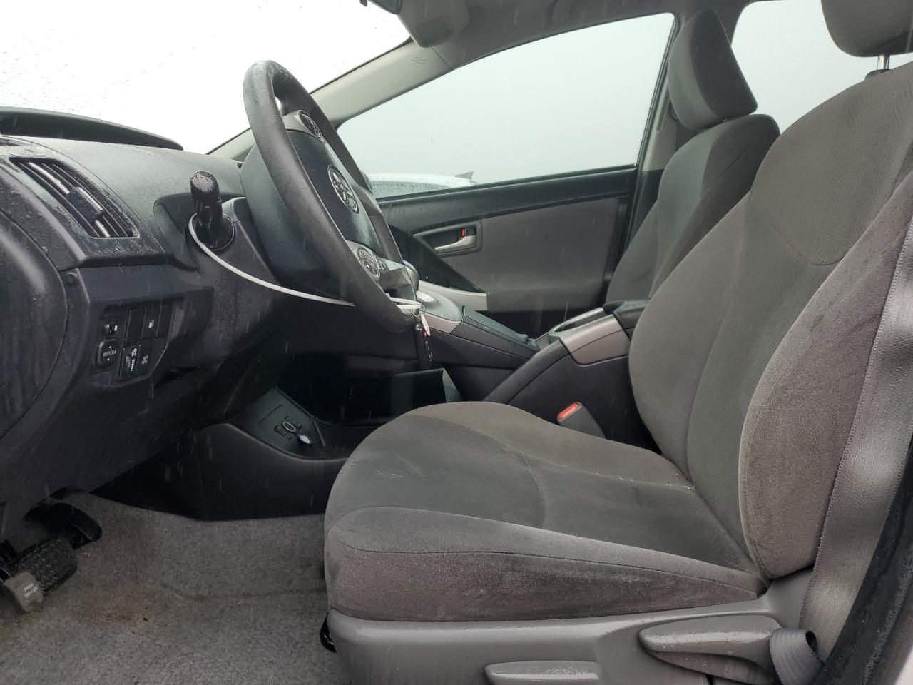 2015 Toyota Prius - Image 7