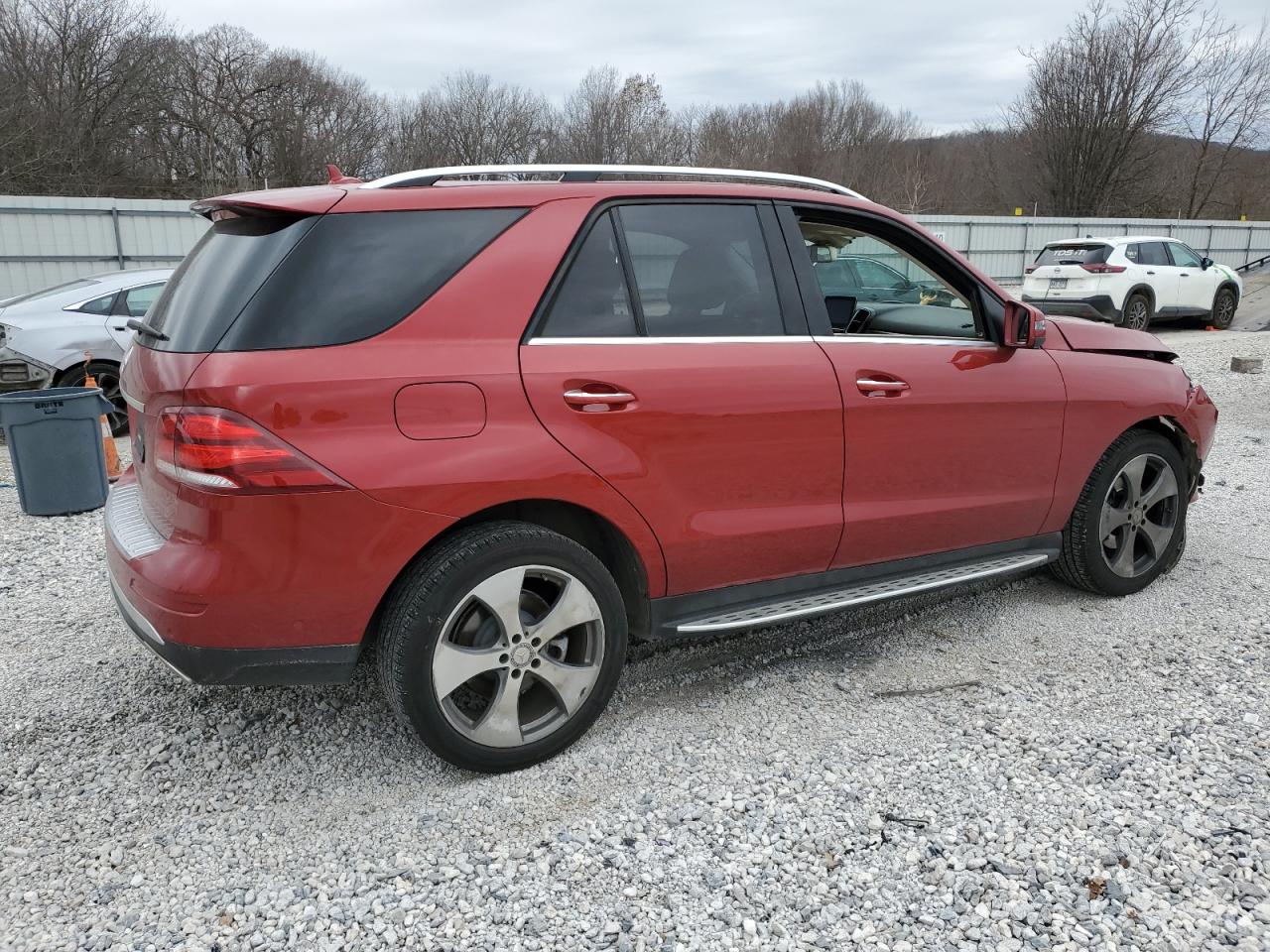 2016 Mercedes-Benz GLE - Image 3